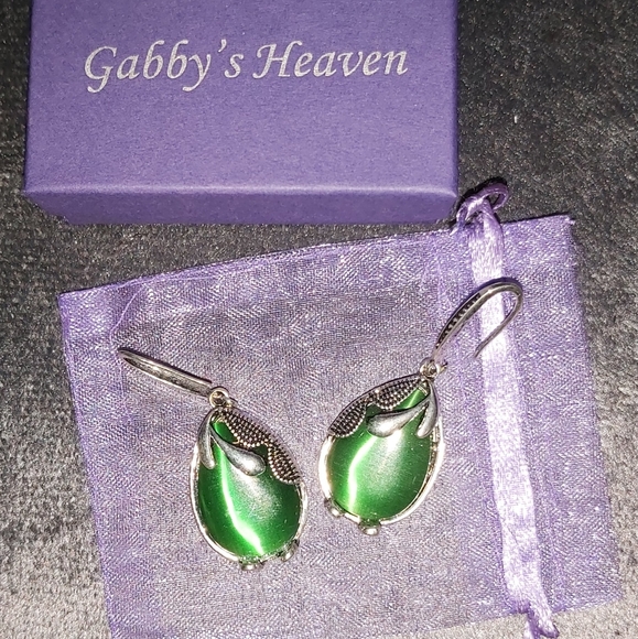 Gabby's Heaven Jewelry - Rain Drops Earrings